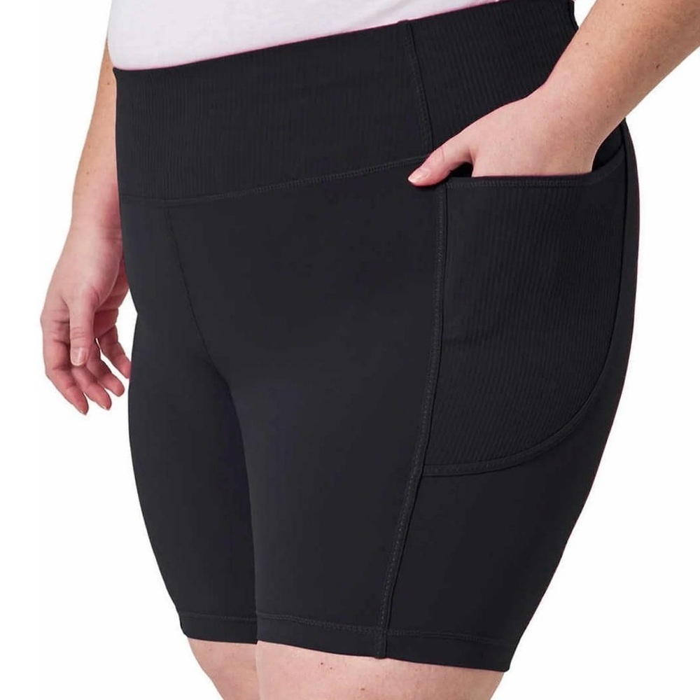 Mondetta Ribbed Bike Shorts